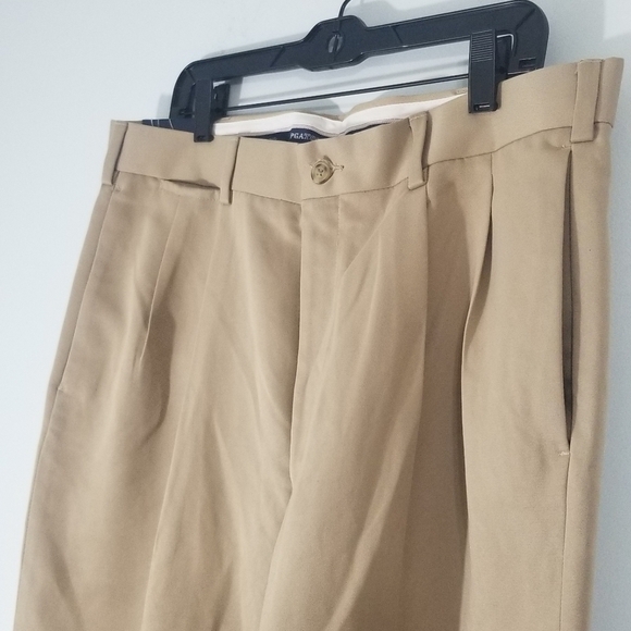 PGA Tour NWT Mens Golf Pants. Gripper Waistband Scorecard Pocket. 36"W x 32"L. - Picture 2 of 9